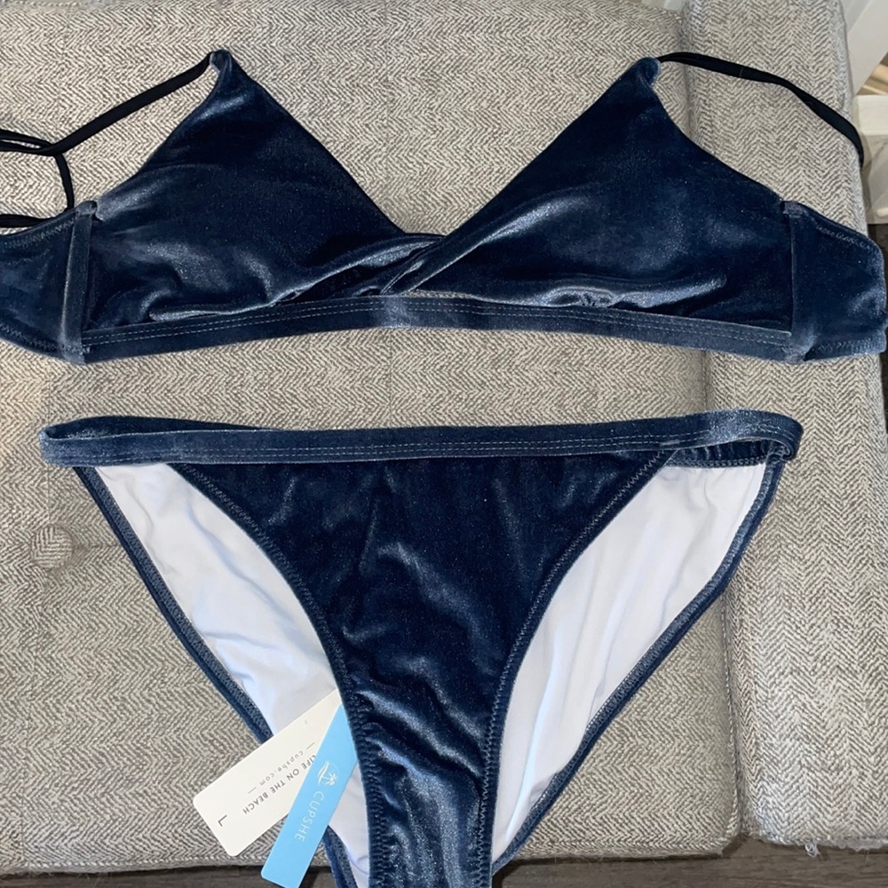 Never worn velvet matching bathing suit